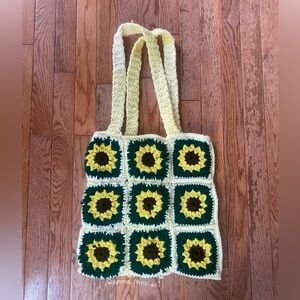 pastel yellow greeen brown sunflower crochet tote bag